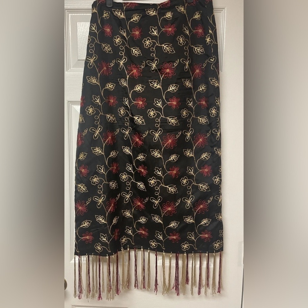Silkland 100% pure silk maxi skirt Size 16 Black, red and gold, retro, holiday - Picture 3 of 9